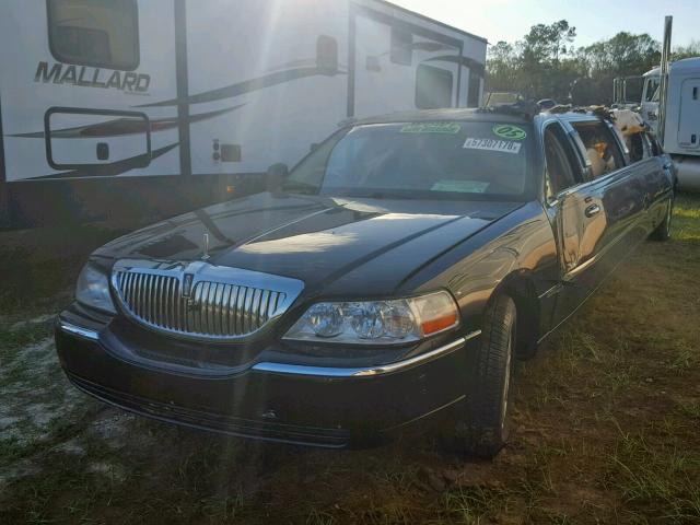 1L1FM88W35Y626685 - 2005 LINCOLN TOWN CAR E BLACK photo 2