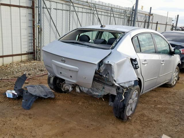 3N1AB61E28L644645 - 2008 NISSAN SENTRA 2.0 SILVER photo 4