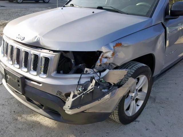 1C4NJDBBXGD549829 - 2016 JEEP COMPASS SP SILVER photo 9