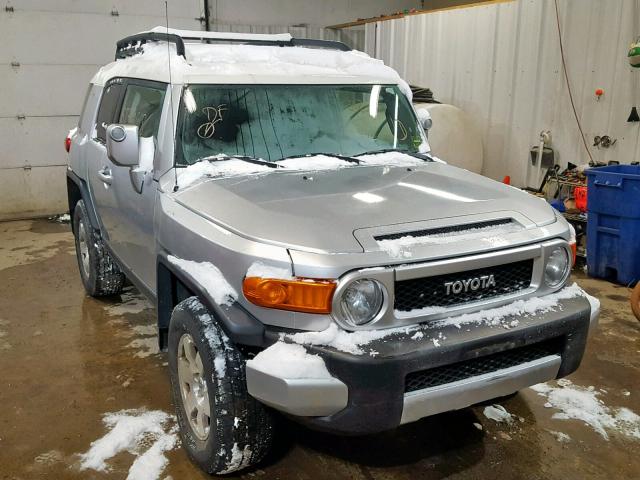 JTEBU11F270054783 - 2007 TOYOTA FJ CRUISER SILVER photo 1