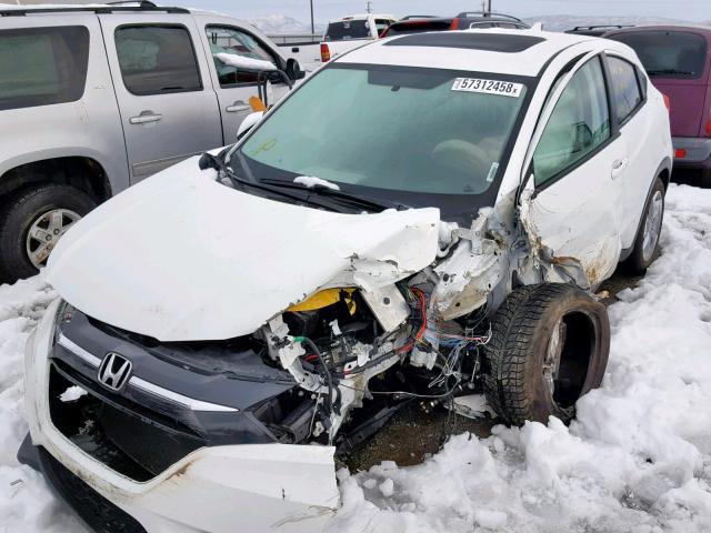 3CZRU6H50HM731755 - 2017 HONDA HR-V EX WHITE photo 2