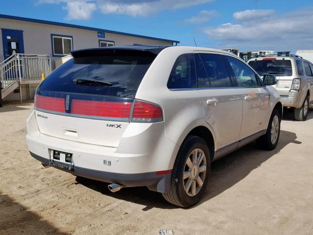 2LMDU68C38BJ29965 - 2008 LINCOLN MKX CREAM photo 4