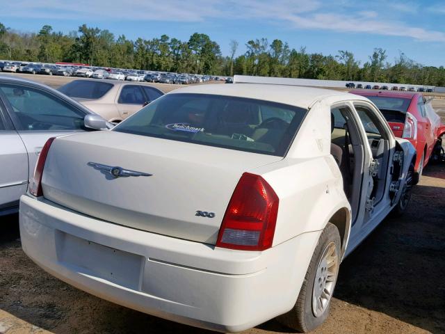 2C3KA43R27H715959 - 2007 CHRYSLER 300 CREAM photo 4