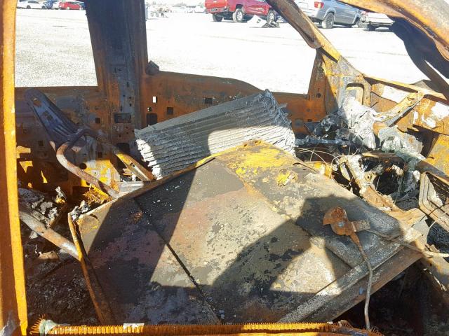 1FTSW31P04EC01278 - 2004 FORD F350 SRW S BURN photo 5