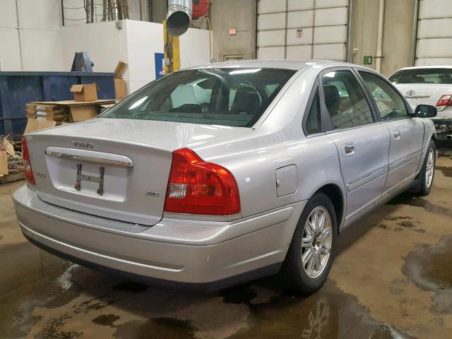 YV1TH59H441366386 - 2004 VOLVO S80 2.5T SILVER photo 4