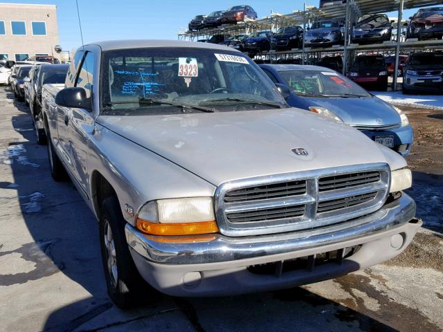 1B7GL22N5YS708173 - 2000 DODGE DAKOTA SILVER photo 1