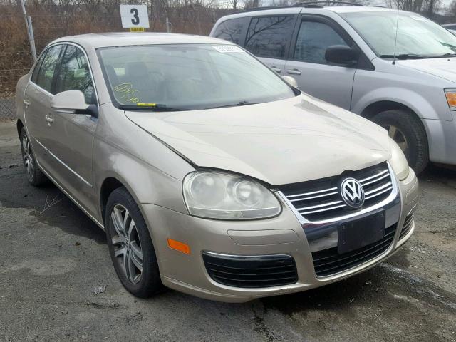 3VWDF71K66M628074 - 2006 VOLKSWAGEN JETTA 2.5L GOLD photo 1