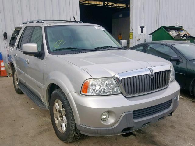 5LMFU28R24LJ18416 - 2004 LINCOLN NAVIGATOR 银色 照片 1