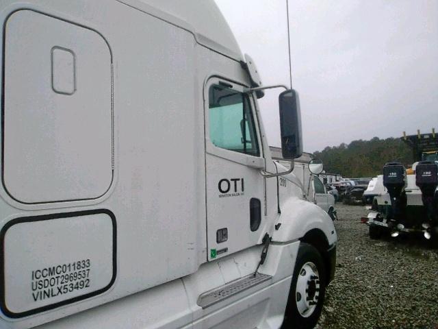 1FUJA6CV07LX53492 - 2007 FREIGHTLINER CONVENTION WHITE photo 10