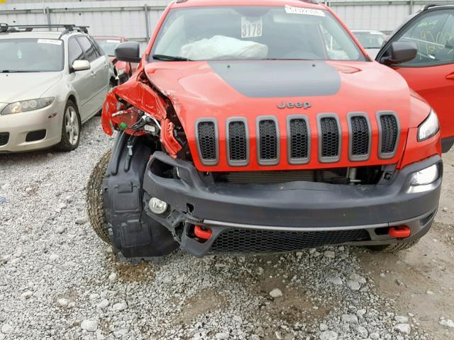 1C4PJMBB0HW647380 - 2017 JEEP CHEROKEE T RED photo 9