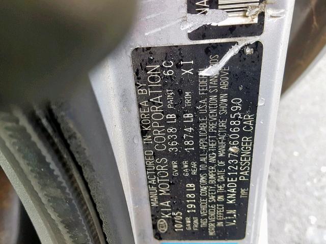 KNADE123766068590 - 2006 KIA RIO GRAY photo 10