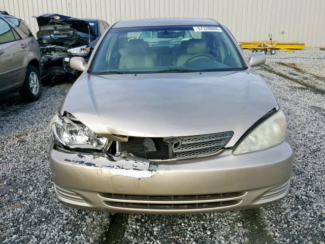 4T1BE30KX3U759762 - 2003 TOYOTA CAMRY LE GOLD photo 9