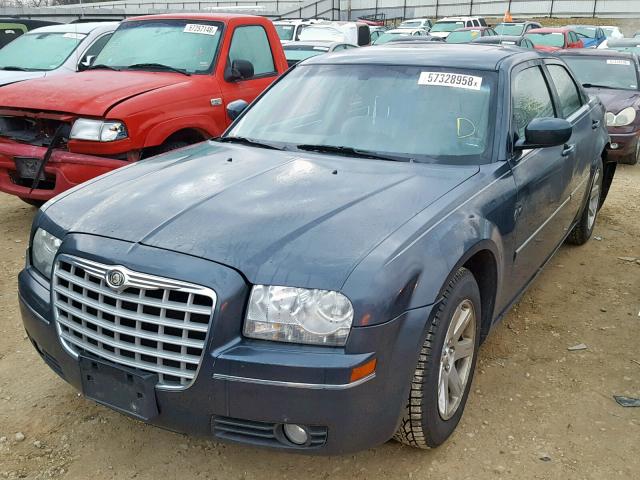 2C3KA53G47H873482 - 2007 CHRYSLER 300 TOURIN GRAY photo 2