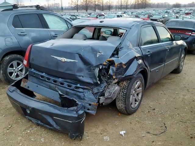 2C3KA53G47H873482 - 2007 CHRYSLER 300 TOURIN GRAY photo 4