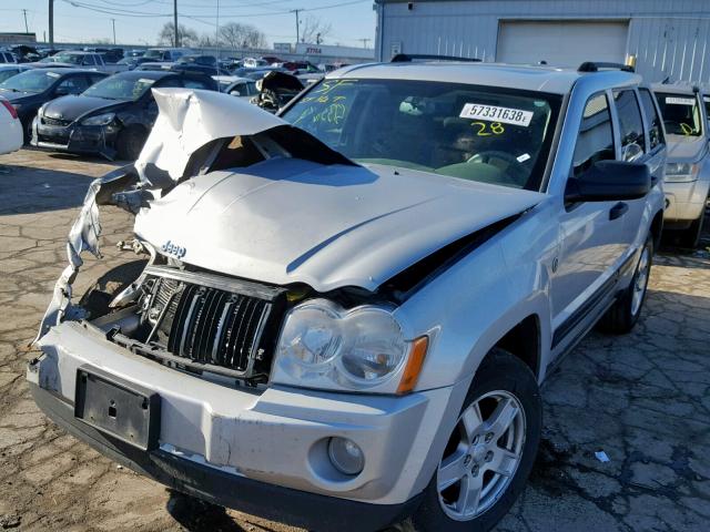 1J4HR48N95C697006 - 2005 JEEP GRAND CHER SILVER photo 2