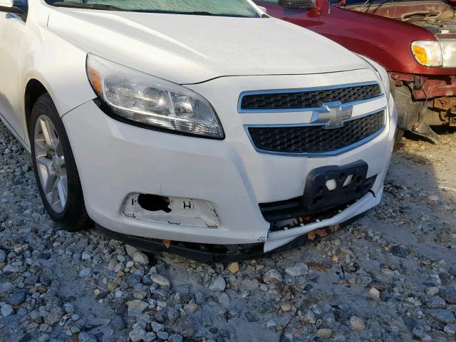1G11D5RR2DF103634 - 2013 CHEVROLET MALIBU 1LT 白色 照片 9