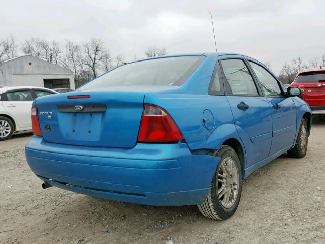 1FAFP34N47W267491 - 2007 FORD FOCUS ZX4 BLUE photo 4