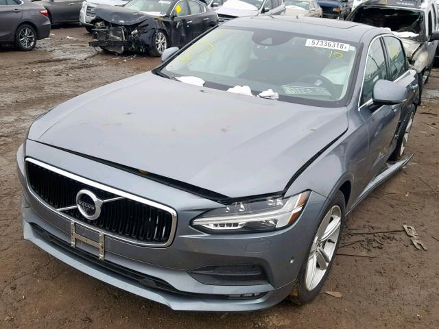 LVY982MK8JP020621 - 2018 VOLVO S90 T5 GRAY photo 2