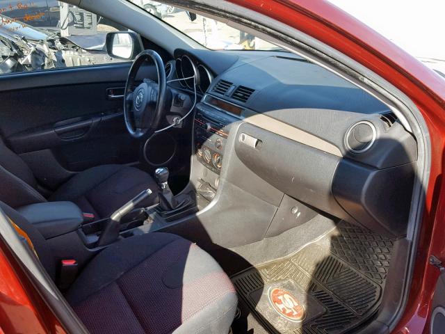 JM1BK323661470399 - 2006 MAZDA 3 S RED photo 5