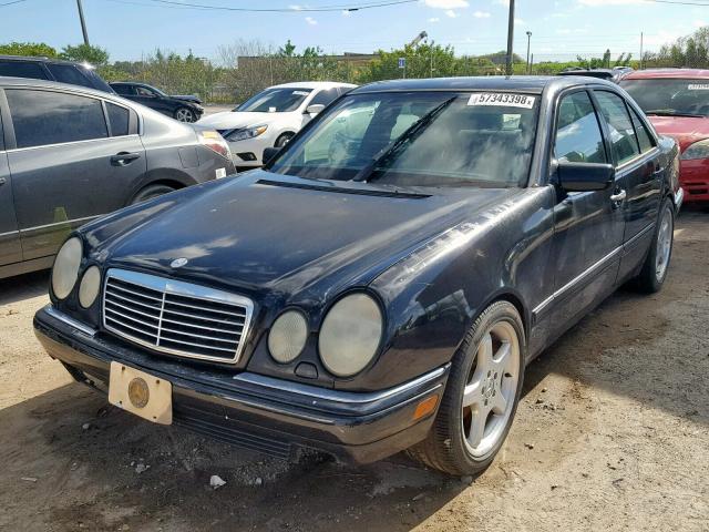 WDBJF72F5VA345585 - 1997 MERCEDES-BENZ E 420 TWO TONE photo 2