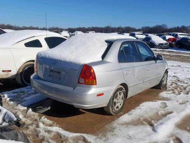 KMHCG45C95U654963 - 2005 HYUNDAI ACCENT GL SILVER photo 4