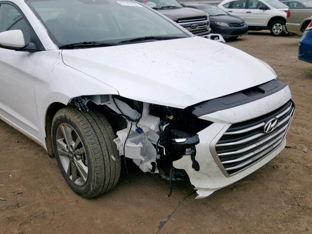 5NPD84LF6JH321093 - 2018 HYUNDAI ELANTRA SE WHITE photo 9