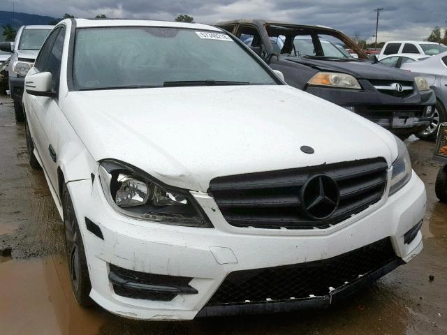 WDDGF4HB6EA929921 - 2014 MERCEDES-BENZ C 250 WHITE photo 1