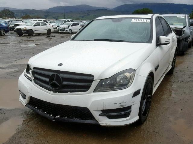 WDDGF4HB6EA929921 - 2014 MERCEDES-BENZ C 250 WHITE photo 2