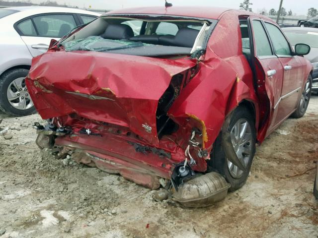 2C3KA63H98H208089 - 2008 CHRYSLER 300C RED photo 4