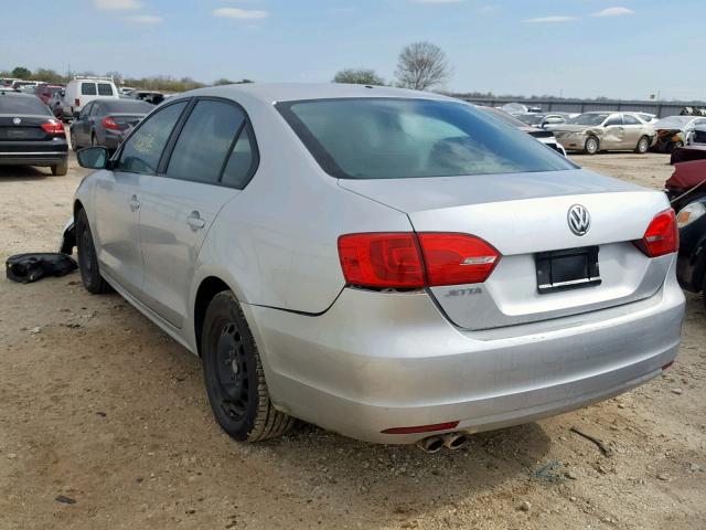 3VW2K7AJXCM381857 - 2012 VOLKSWAGEN JETTA BASE Արծաթագույն լուսանկար 3