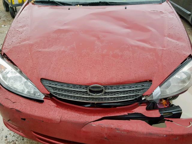 4T1BF32K54U070580 - 2004 TOYOTA CAMRY LE RED photo 7