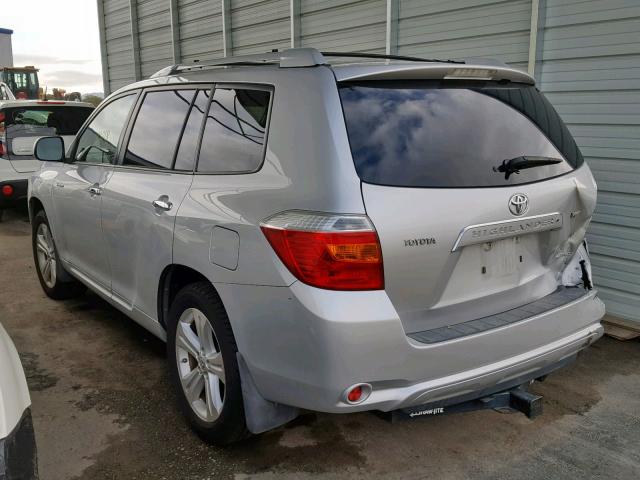 JTEES42A782067509 - 2008 TOYOTA HIGHLANDER SILVER photo 3