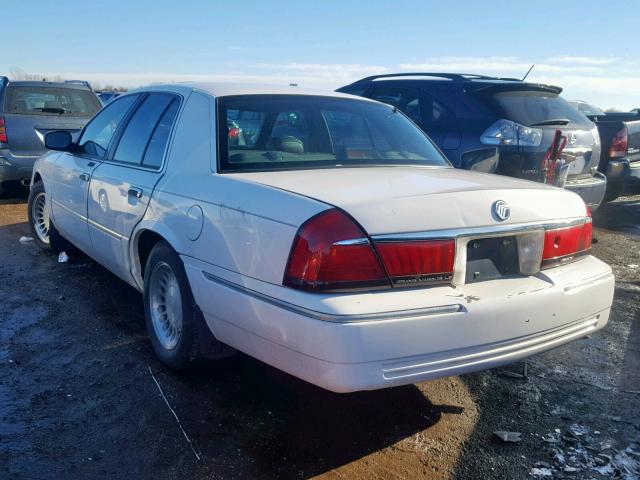 2MEFM75W02X644220 - 2002 MERCURY GRAND MARQ WHITE photo 3