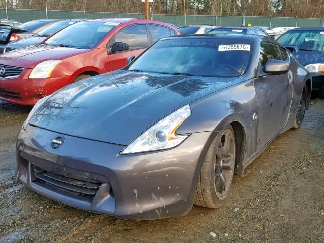 JN1AZ4EH6AM501875 - 2010 NISSAN 370Z GRAY photo 2