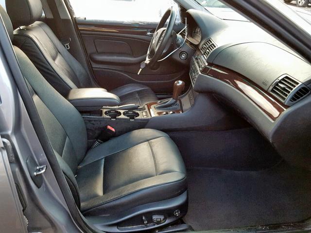 WBAEW53455PN37376 - 2005 BMW 330 XI SILVER photo 5