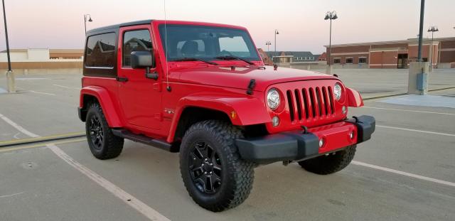 1C4AJWBG0HL599975 - 2017 JEEP WRANGLER S RED photo 1