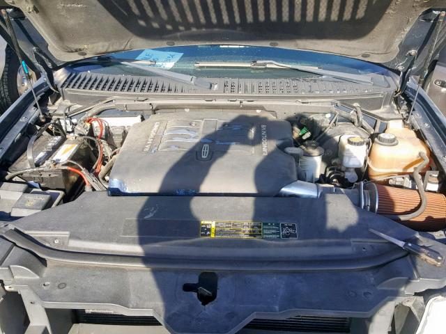 5LMFU28R04LJ10914 - 2004 LINCOLN NAVIGATOR 蓝色 照片 7