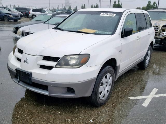 JA4LX31GX3U098550 - 2003 MITSUBISHI OUTLANDER WHITE photo 2