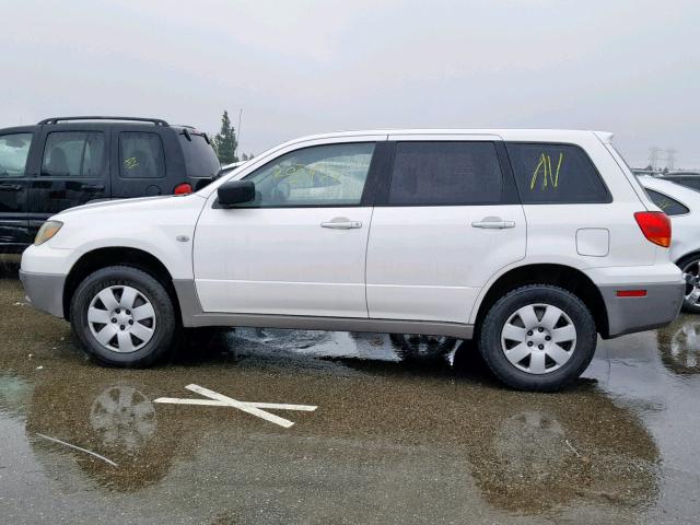 JA4LX31GX3U098550 - 2003 MITSUBISHI OUTLANDER WHITE photo 9