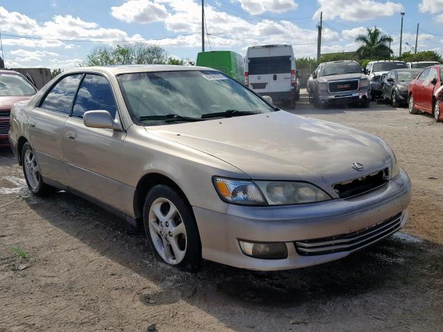 JT8BF28G010305826 - 2001 LEXUS ES 300 TAN photo 1