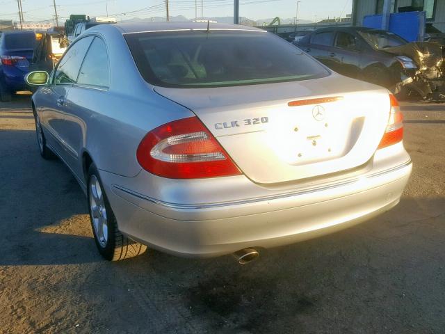 WDBTJ65J74F114951 - 2004 MERCEDES-BENZ CLK 320C SILVER photo 3