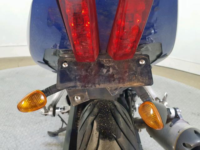 JS1VP53A552105674 - 2005 SUZUKI SV650 BLUE photo 18