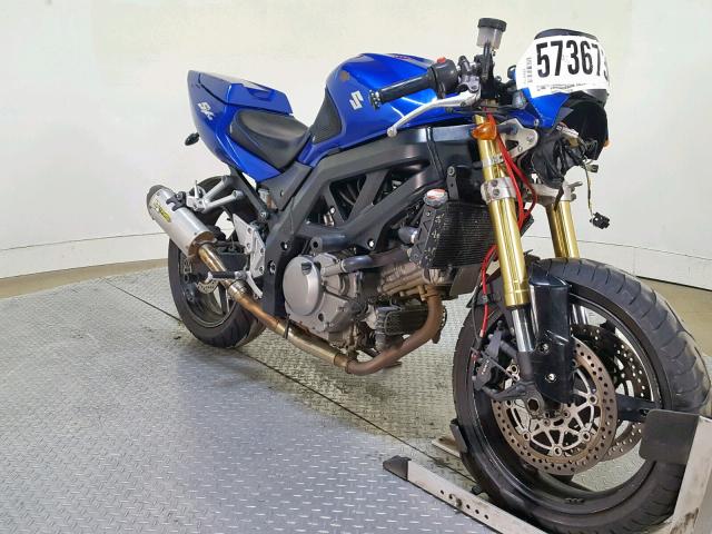 JS1VP53A552105674 - 2005 SUZUKI SV650 BLUE photo 2