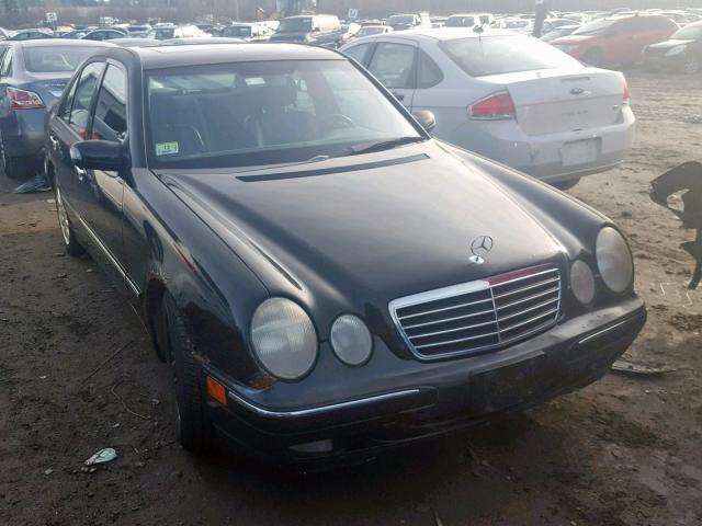 WDBJF65J0YB139972 - 2000 MERCEDES-BENZ E 320 BLACK photo 1