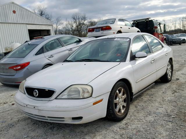 1MEFM50U6YG600232 - 2000 MERCURY SABLE GS WHITE photo 2