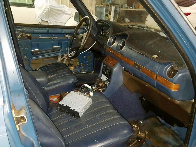 WDBAB23A8CB304716 - 1982 MERCEDES-BENZ 240 D BLUE photo 5