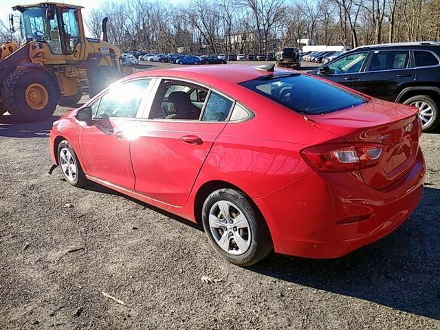 1G1BC5SM2H7126966 - 2017 CHEVROLET CRUZE LS RED photo 3