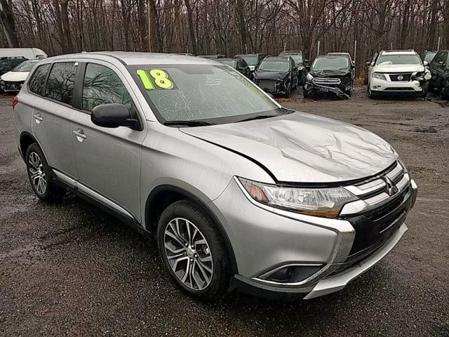 JA4AZ2A33JZ005439 - 2018 MITSUBISHI OUTLANDER SILVER photo 1