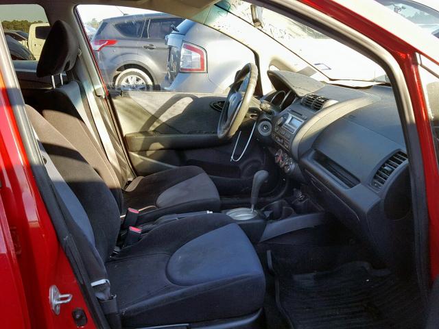 JHMGD38478S061727 - 2008 HONDA FIT RED photo 5