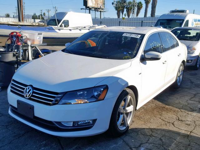 1VWAT7A35FC096967 - 2015 VOLKSWAGEN PASSAT S WHITE photo 2